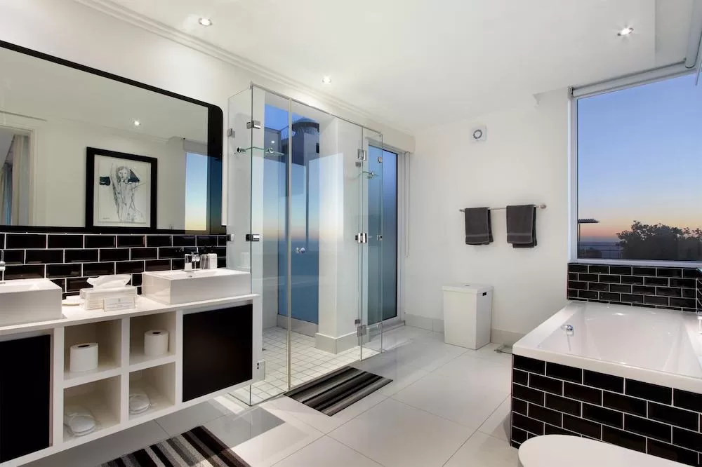 Check Out The Bathrooms in These Cape Town Luxury Villas