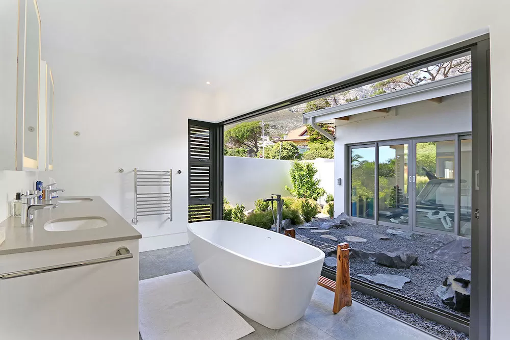 Check Out The Bathrooms in These Cape Town Luxury Villas