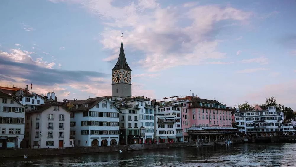 What Makes Zürich a Romantic City?