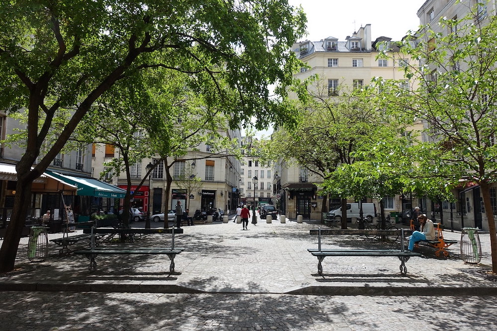 The Best Neighborhoods in Paris for Expats