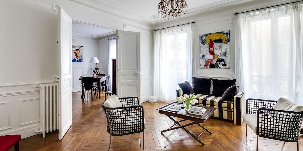 Rent A Luxury Apartment to Live Like A Glamorous Local in Paris