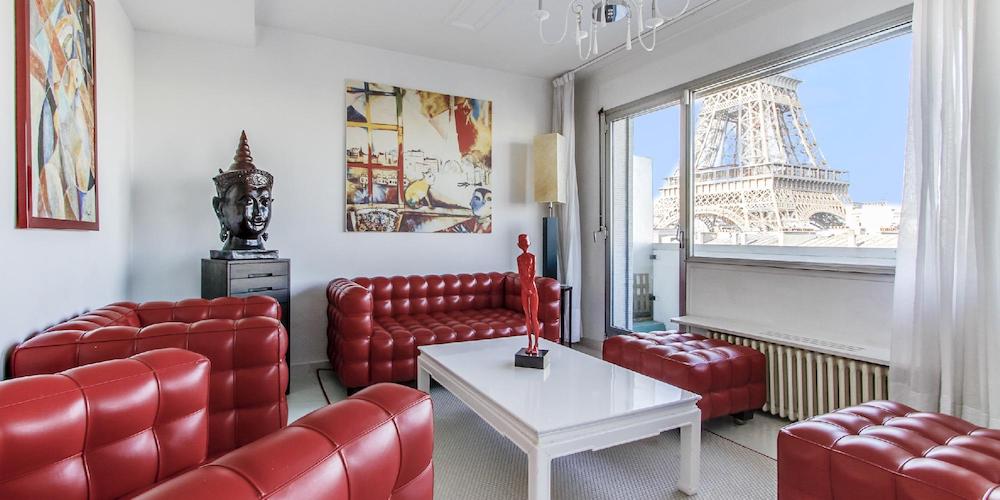 Rent A Luxury Apartment to Live Like A Glamorous Local in Paris