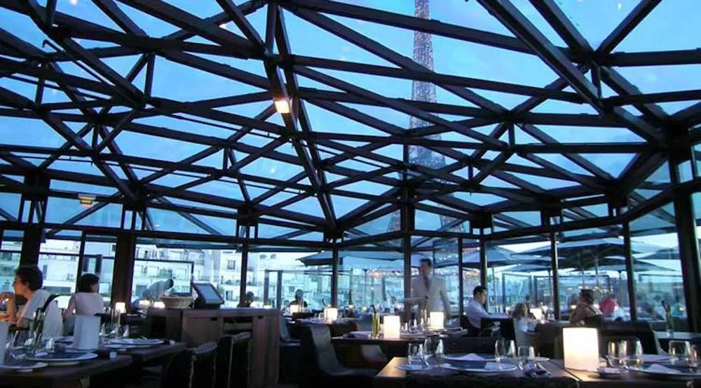 The Most Romantic Candlelit Restaurants in Paris