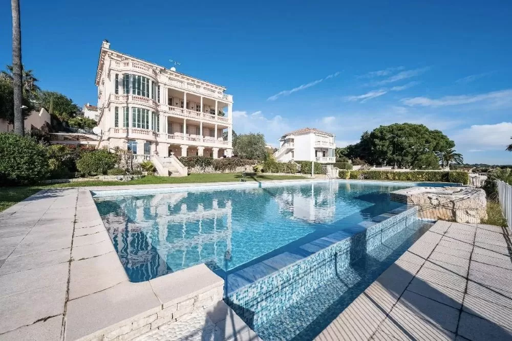 The Chicest Luxury Homes on The French Riviera