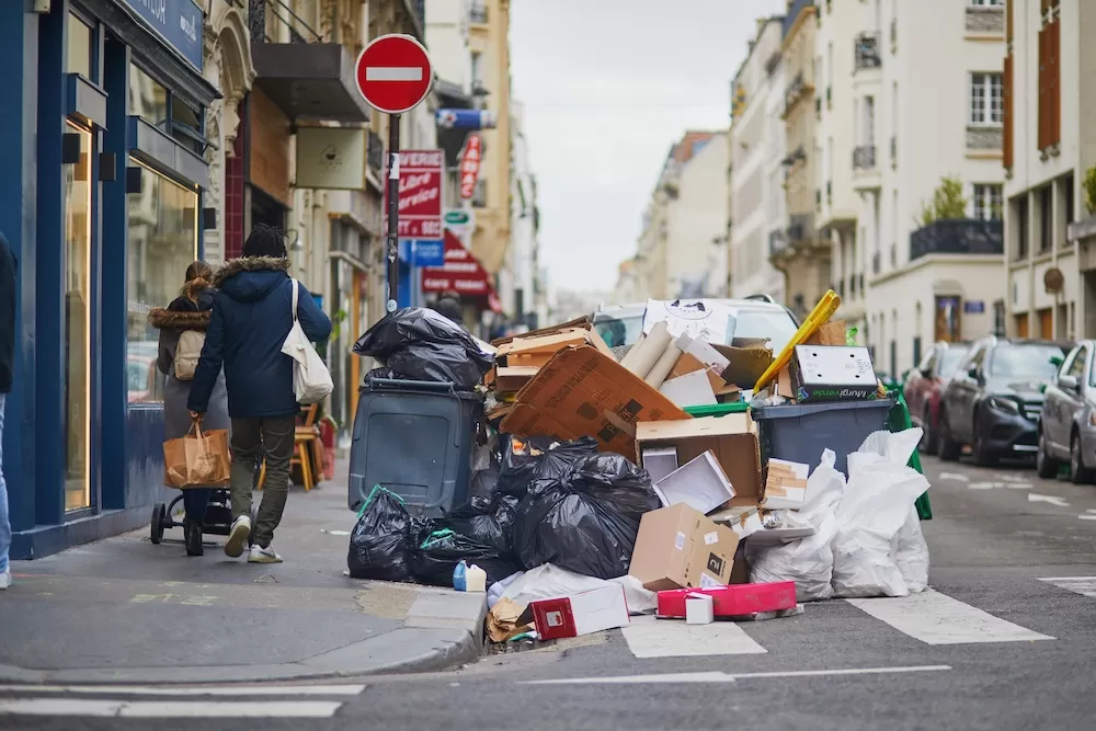 Paris Suffers From Major Garbage Problem Amid Workers' Strike