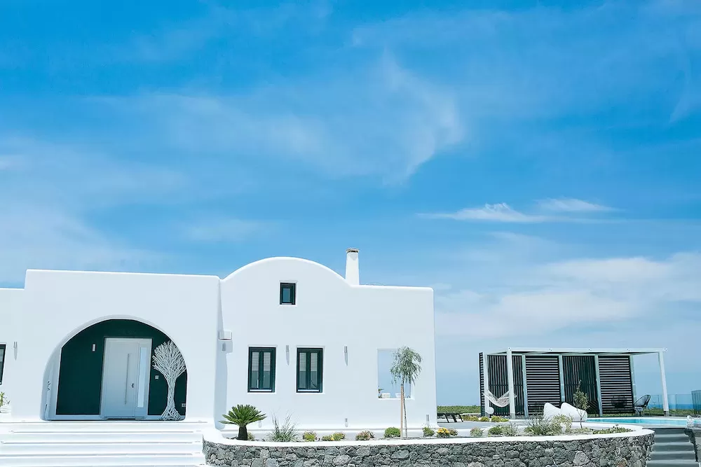 The Finest Family-Friendly Luxury Villas in Santorini