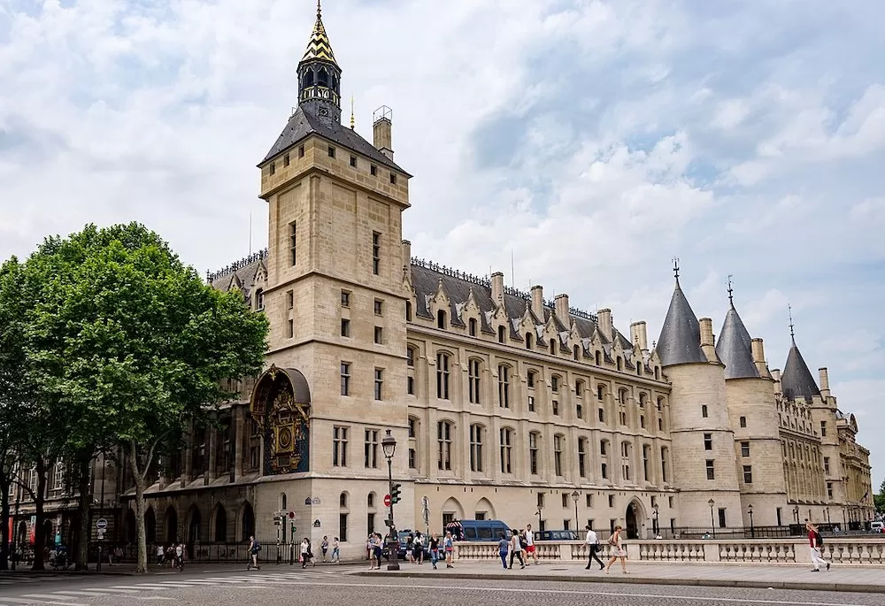 The Most Beautiful Palaces to Visit in Paris