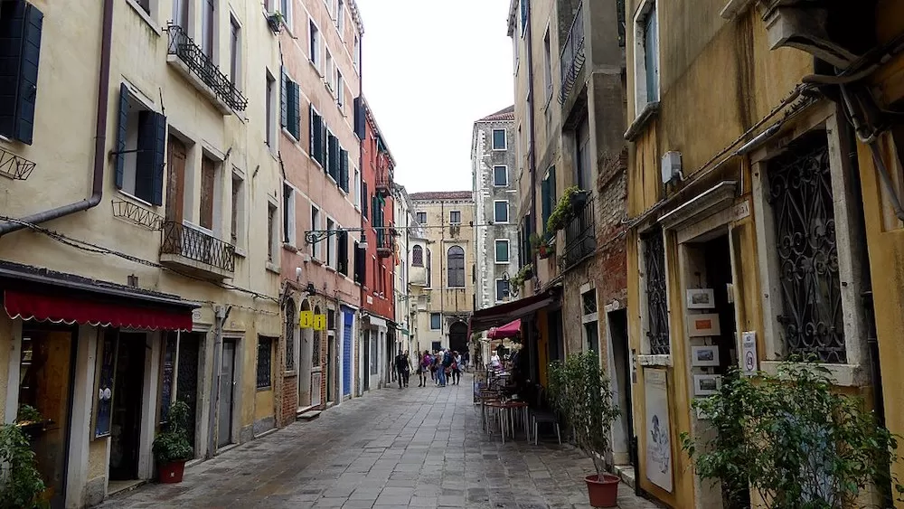 The Five Best Non-Touristy Things to Do in Venice