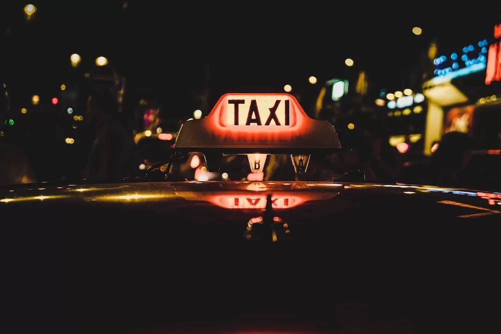 Top Tips for Taking Paris Taxis