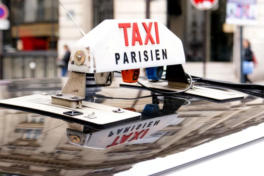 Top Tips for Taking Paris Taxis