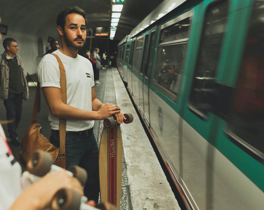How To Not Look Like A Tourist in Paris