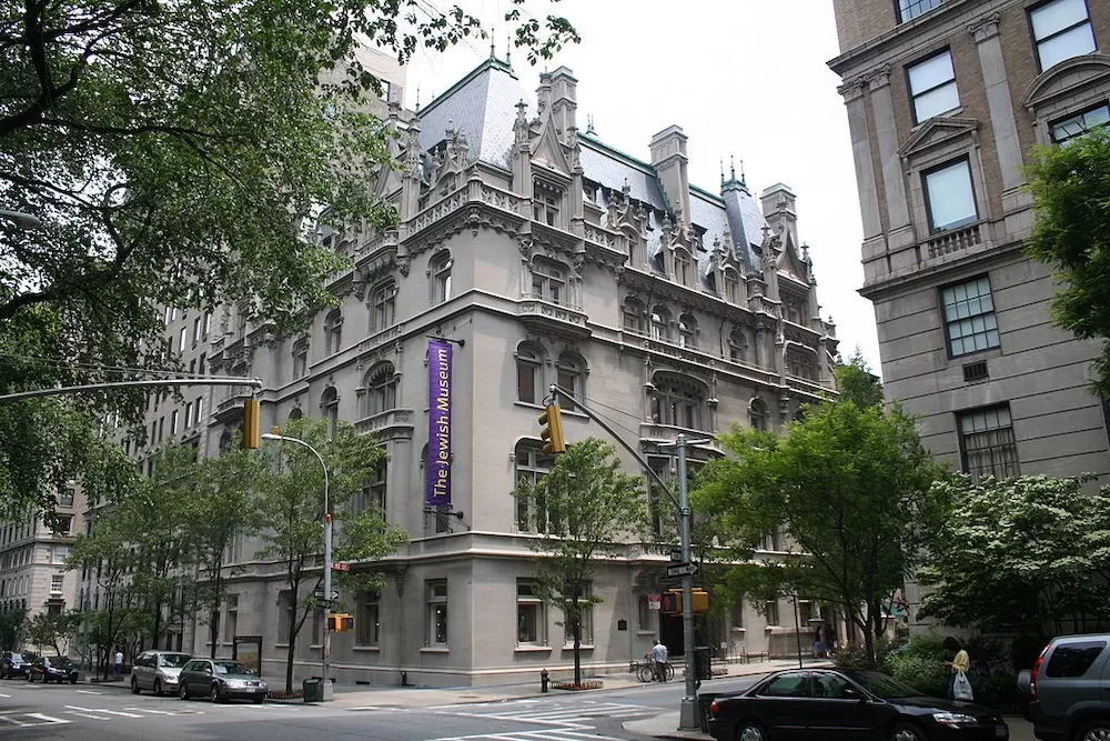 The 10 Must-See Museums in New York City