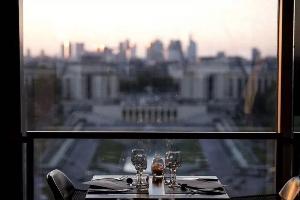 Where to Have Christmas Dinner in Paris