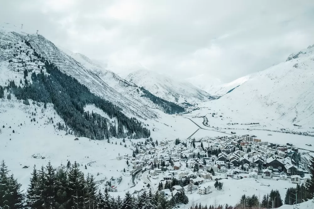 Discover The Best Towns in The Swiss Alps