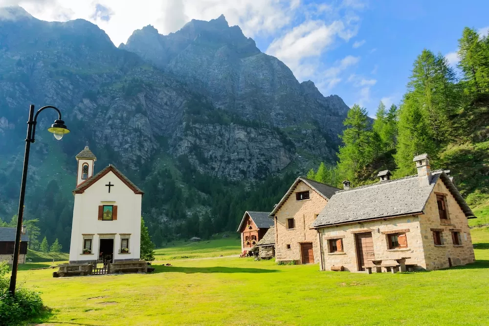 Why Should You Visit The Swiss Alps?