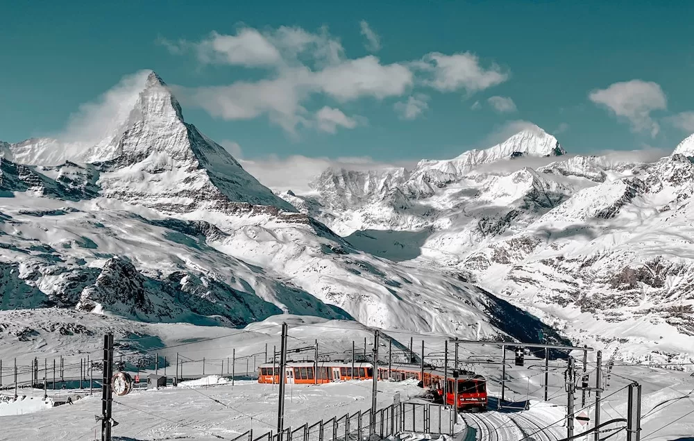 Follow These 8 Tips When You Go to The Swiss Alps