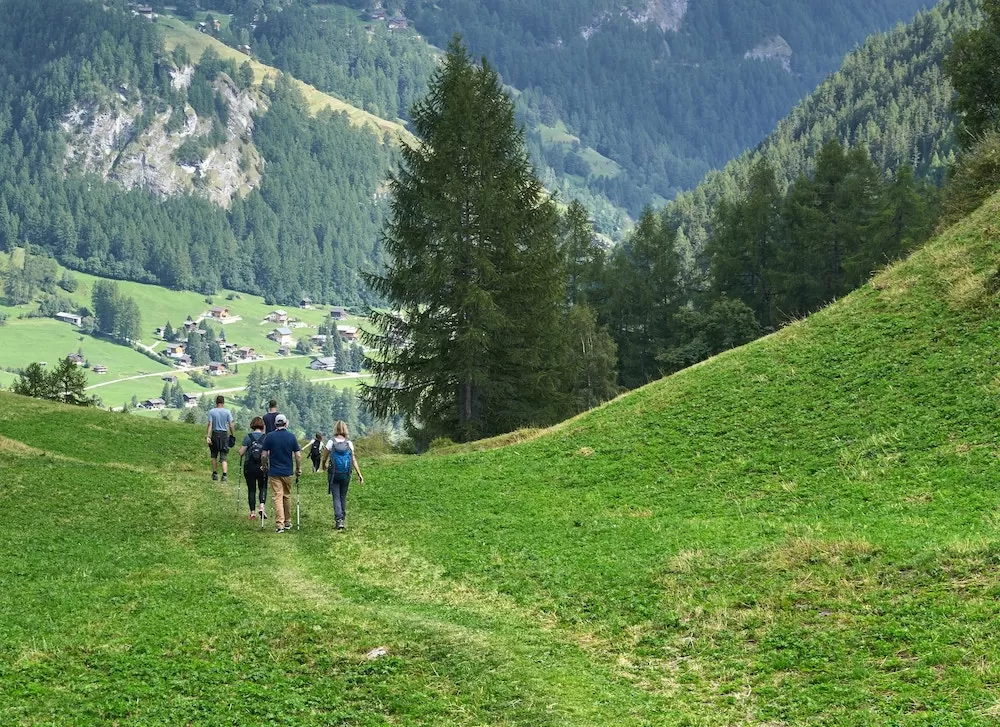 Follow These 8 Tips When You Go to The Swiss Alps