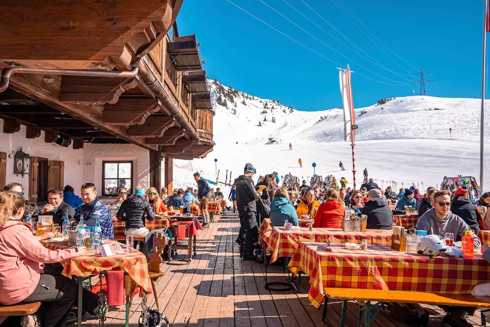 The Basics of Après-Ski