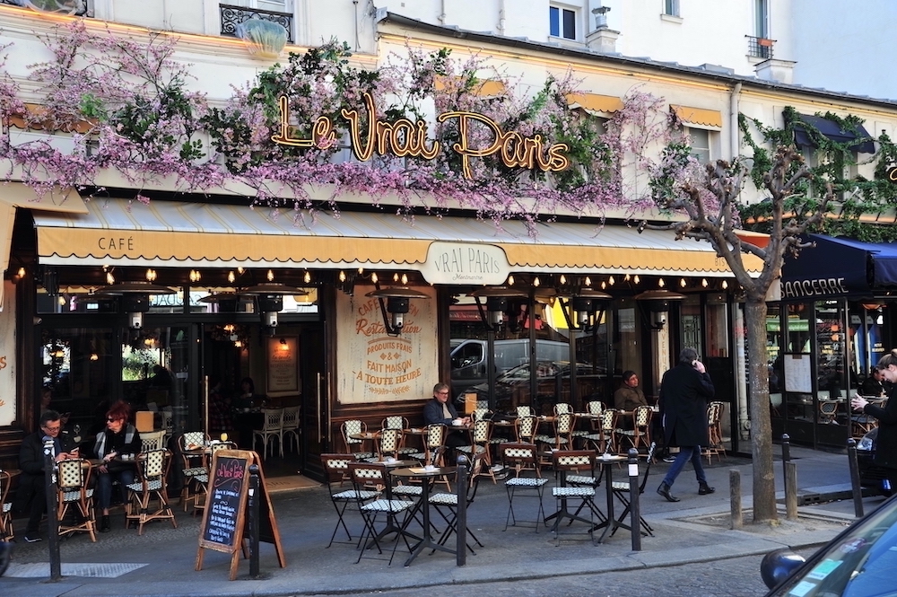 The Perfect Cafes in Paris for Valentine's Day