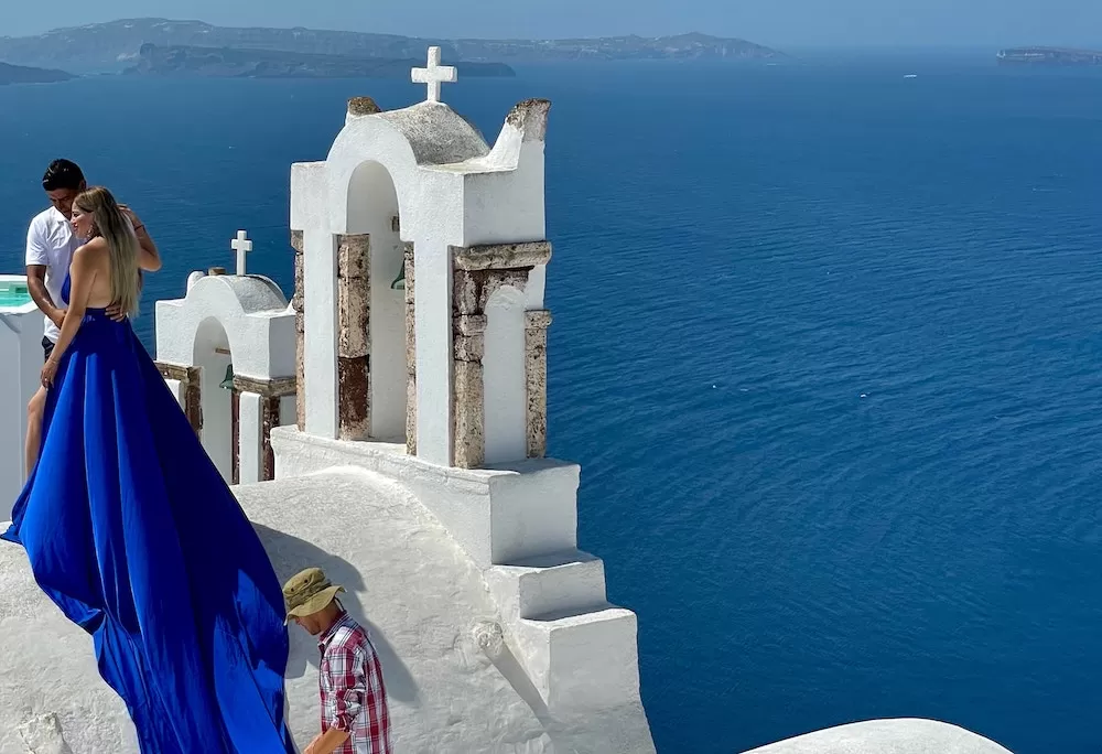 8 Ways to Spend Valentine's Day in Santorini