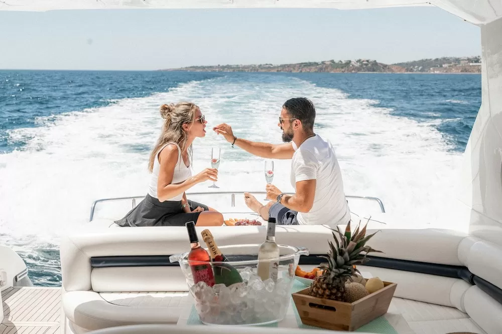8 Ways to Spend Valentine's Day in Santorini