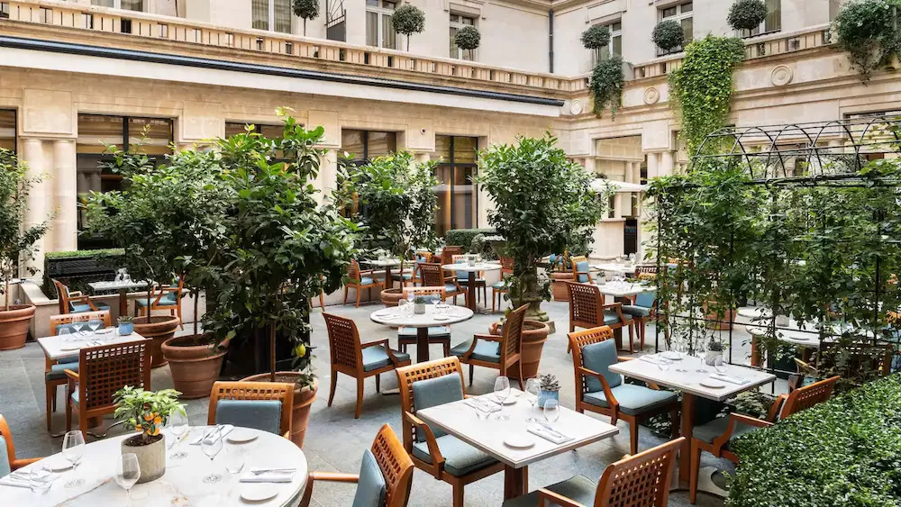 The 9 Sunniest Restaurants in Paris