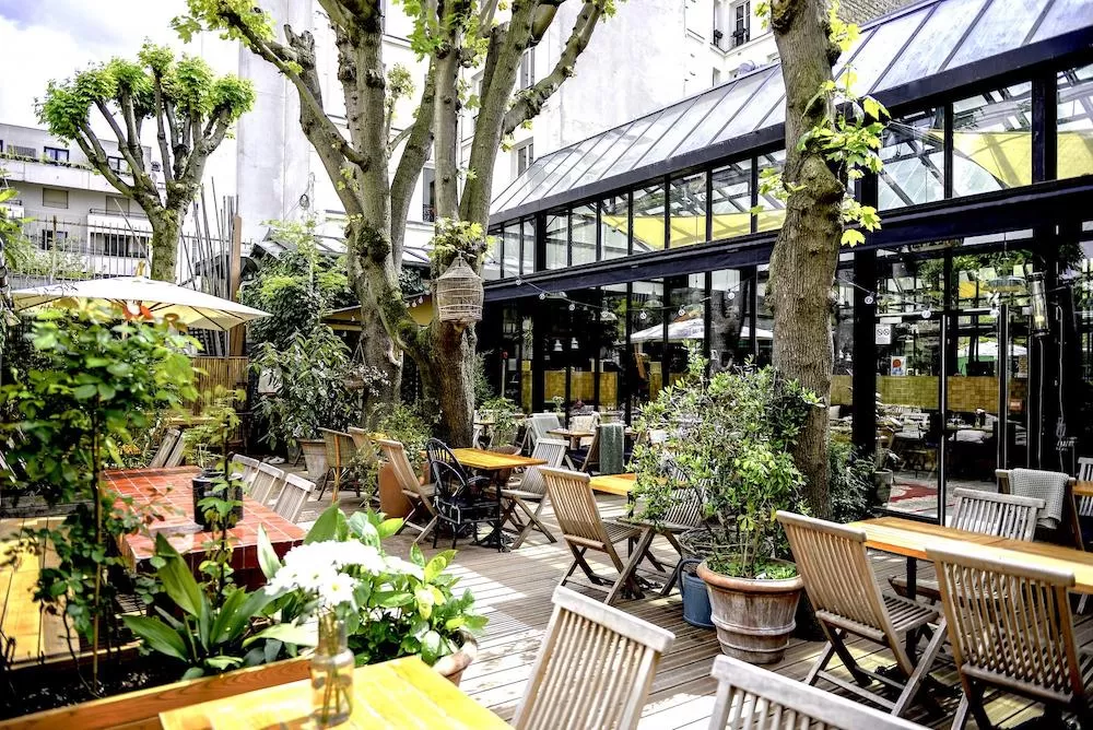 The 9 Sunniest Restaurants in Paris