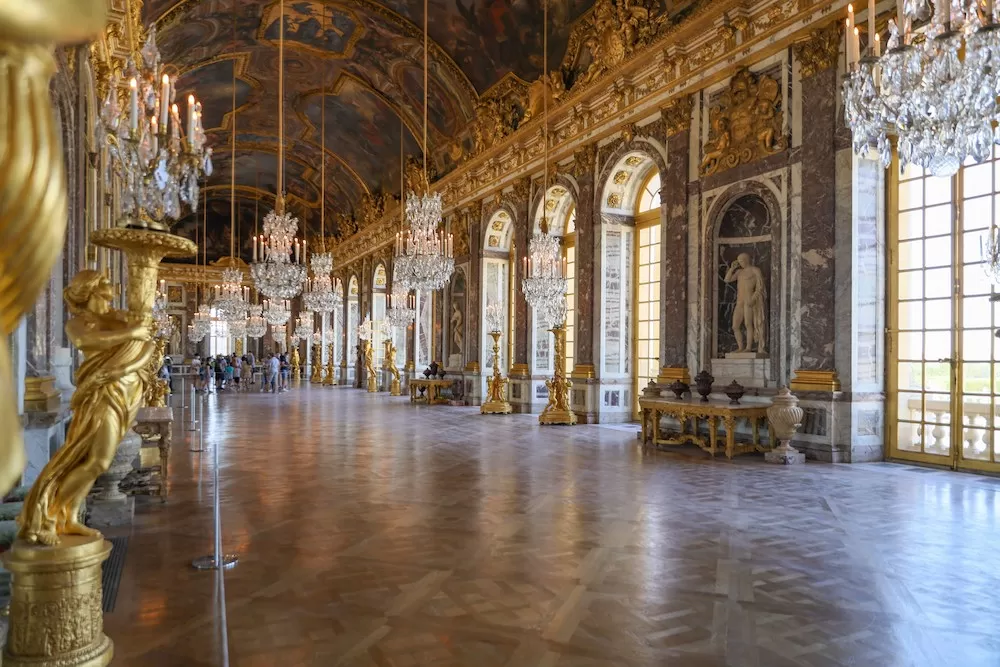 A Guide to Versailles