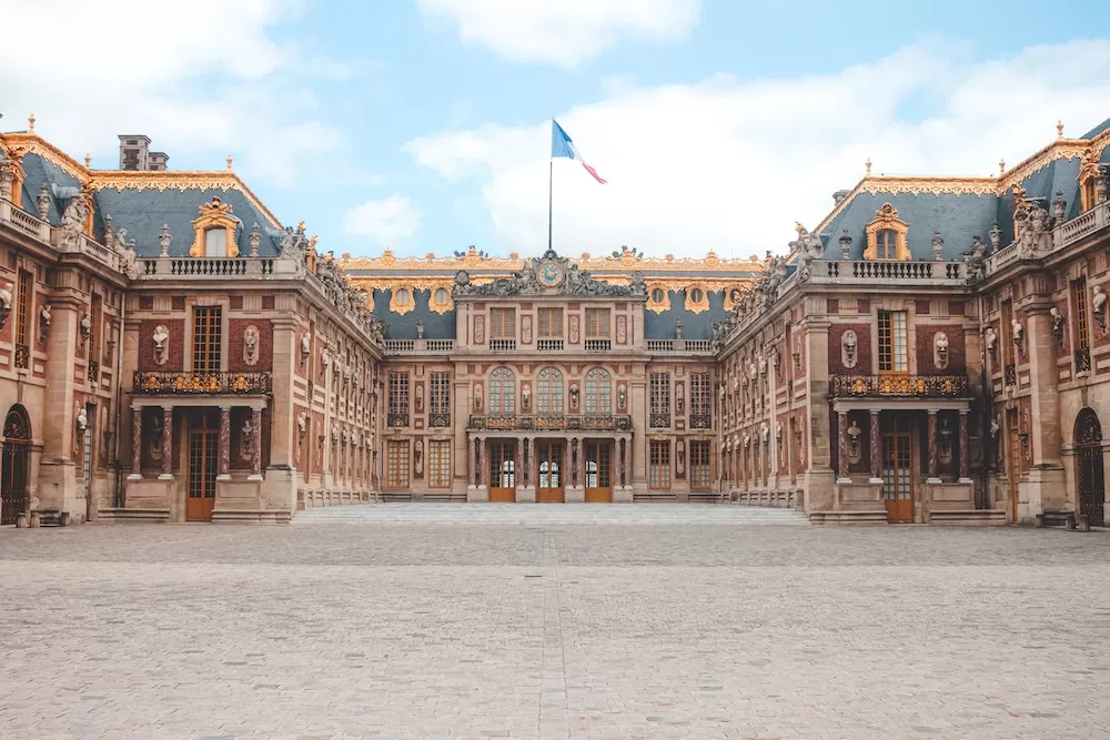 A Guide to Versailles