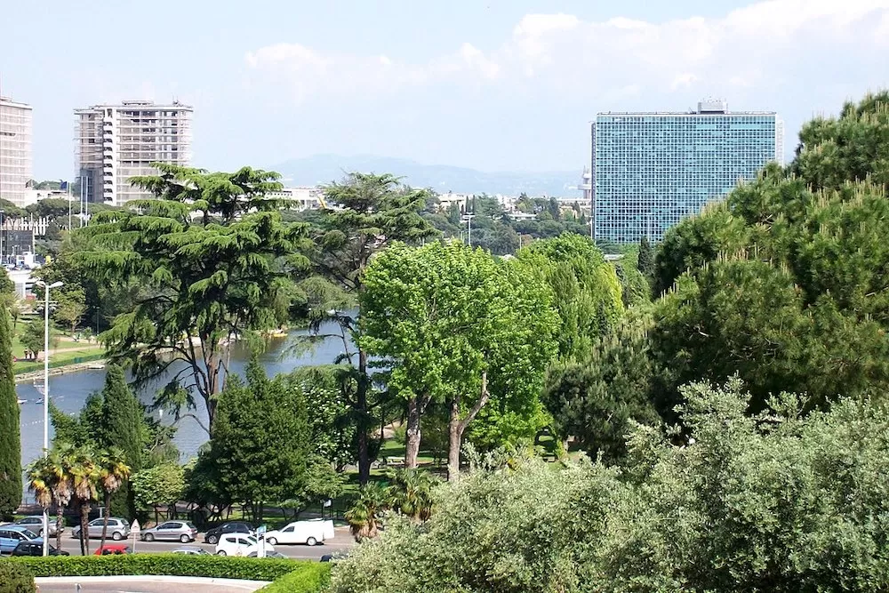 Where to Have a Picnic in Rome