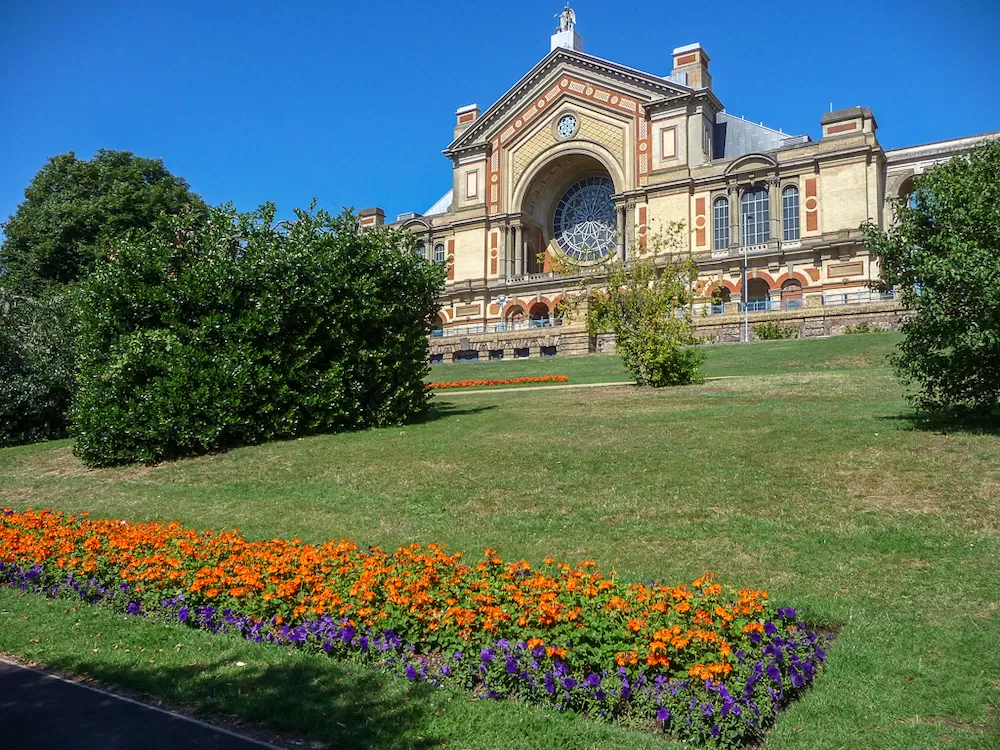 The 10 Best Spots for a Picnic in London