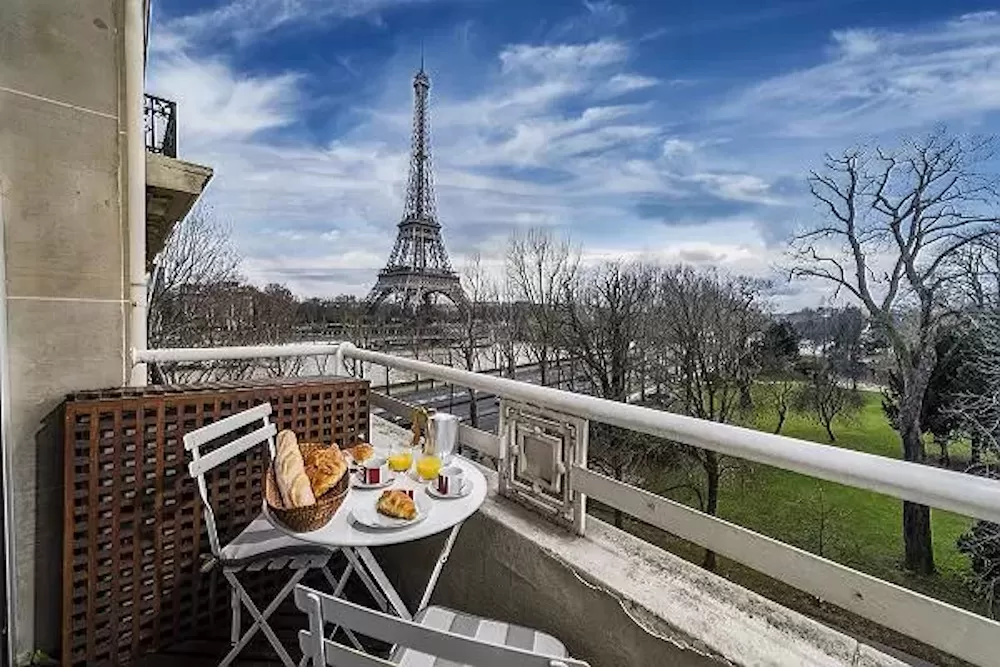 Chic Paris Luxury Apartments with The Best Terraces