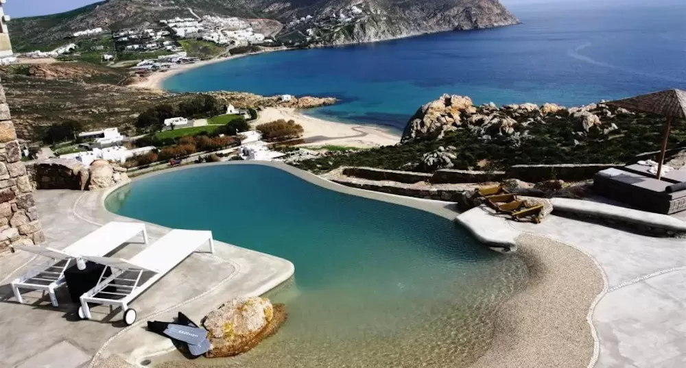 8 Greek Vacation Villas with The Best Pools