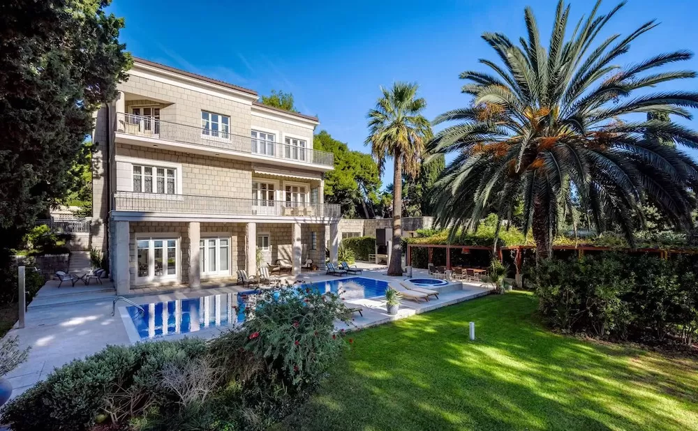 The Best Private Pools Among Our Luxury Villas in Croatia