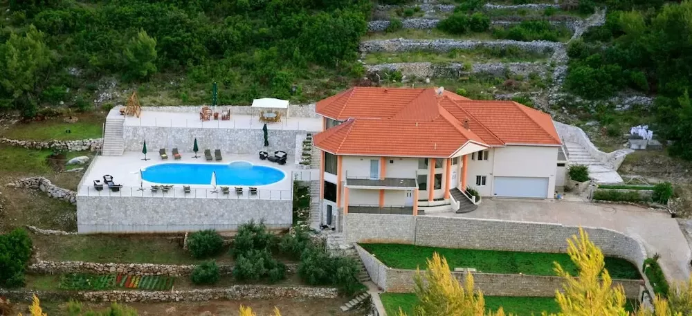 Chill in The Gardens of These Luxury Homes in Croatia