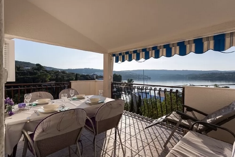 Check Out These 7 Seaside Luxury Apartments in Croatia