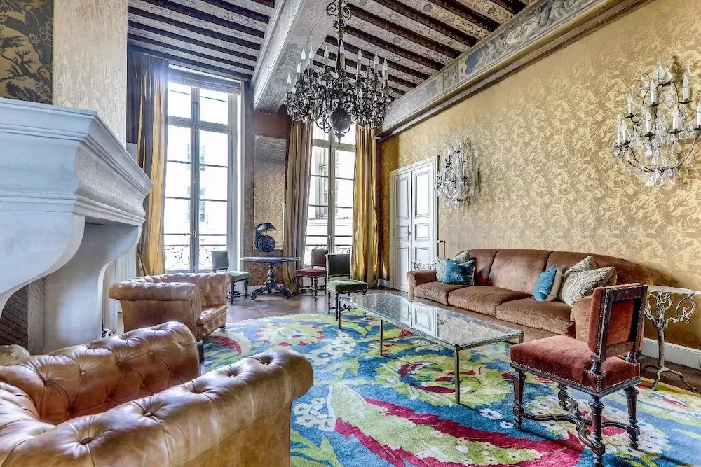 The Perfect Luxury Homes for Gay Couples in Paris