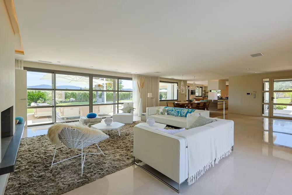 Stay Cool in These Air-Conditioned French Riviera Homes