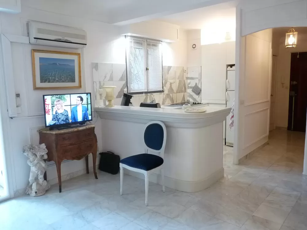 Stay Cool in These Air-Conditioned French Riviera Homes