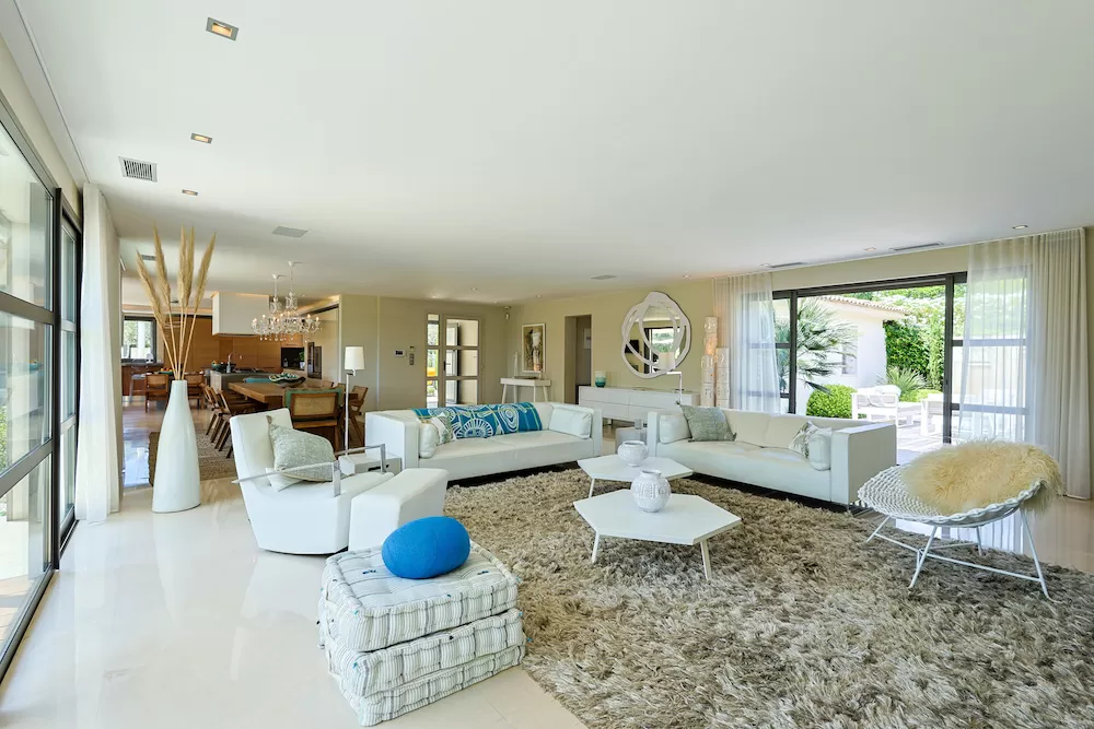 Stay Cool in These Air-Conditioned French Riviera Homes