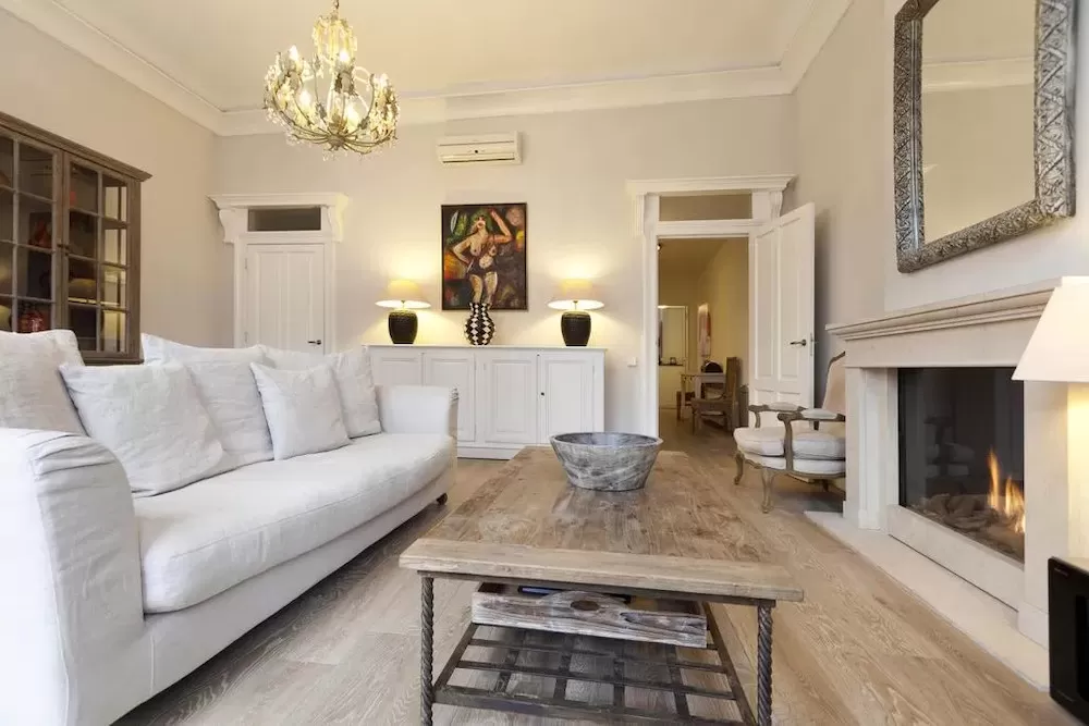Keep Comfy This Summer in These Air-Conditioned Apartments in Amsterdam