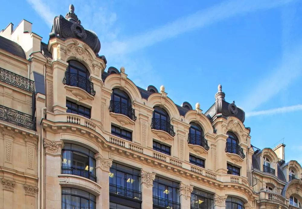 ALX School Guide: École De La Chambre Syndicale de la Couture Parisienne