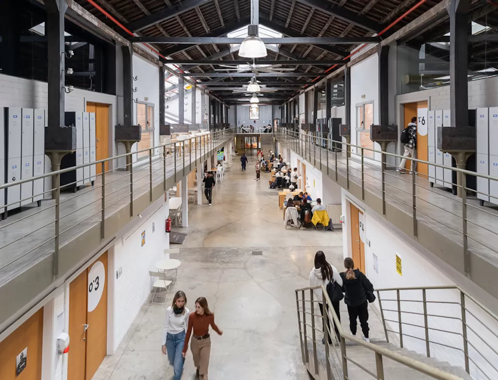 ALX School Guide: Bau, Design College of Barcelona