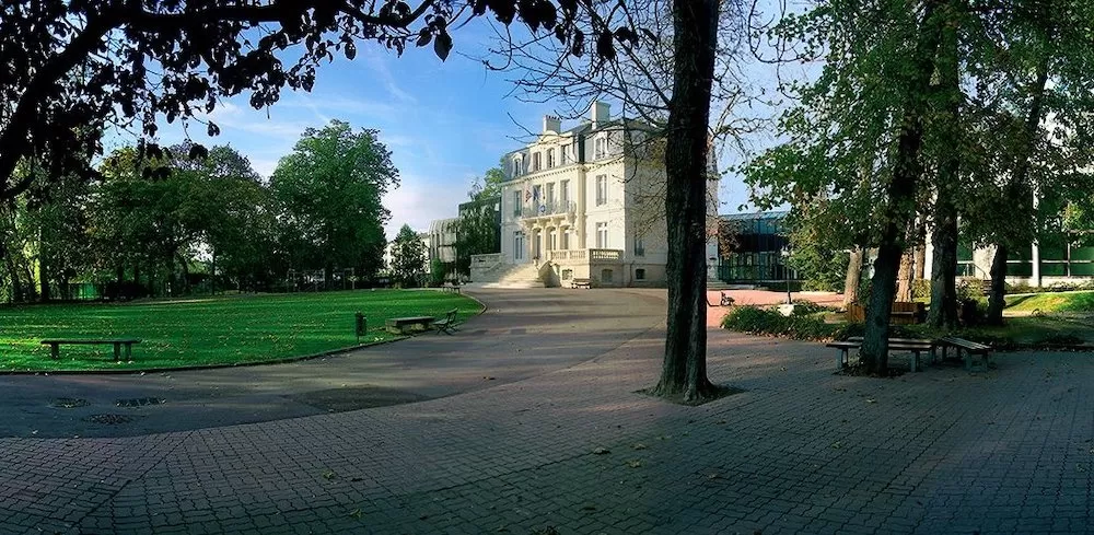 ALX School Guide: British School of Paris