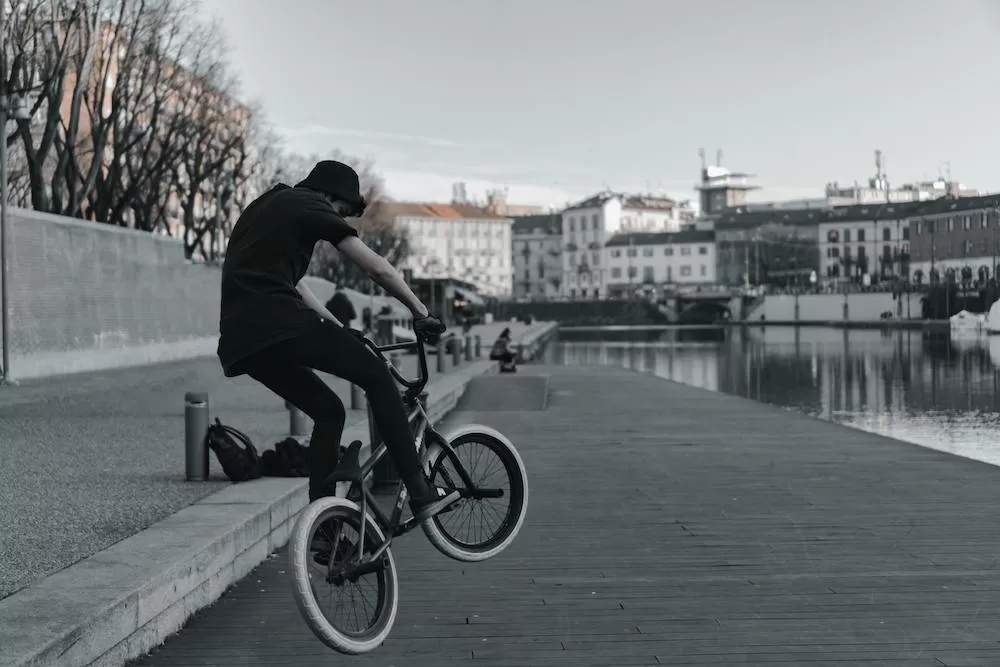 Discover Porta Genova in Milan