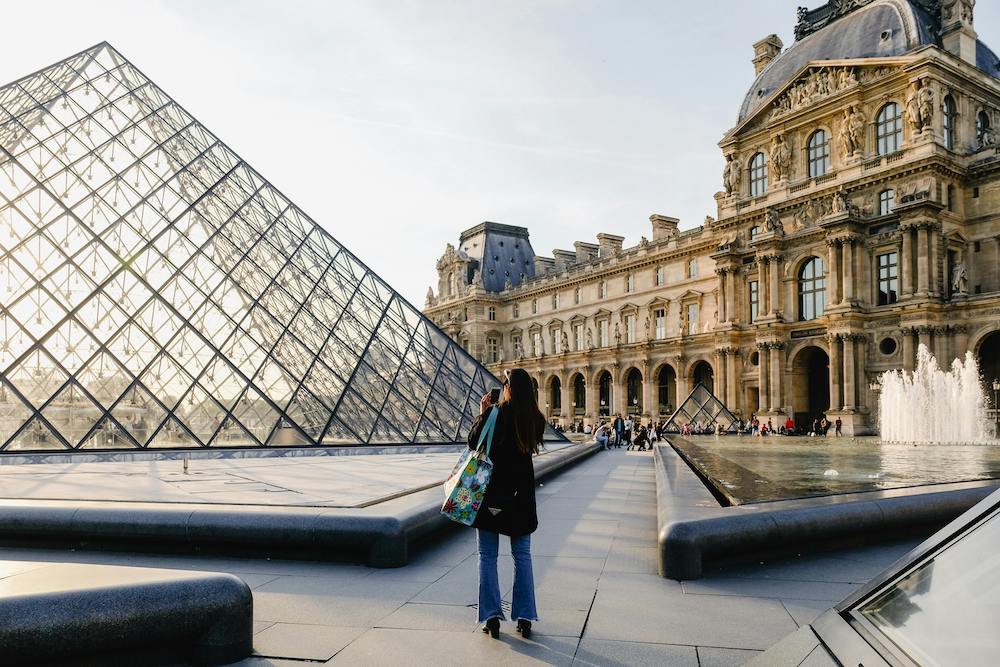 Here’s What I Do When I Visit The Louvre