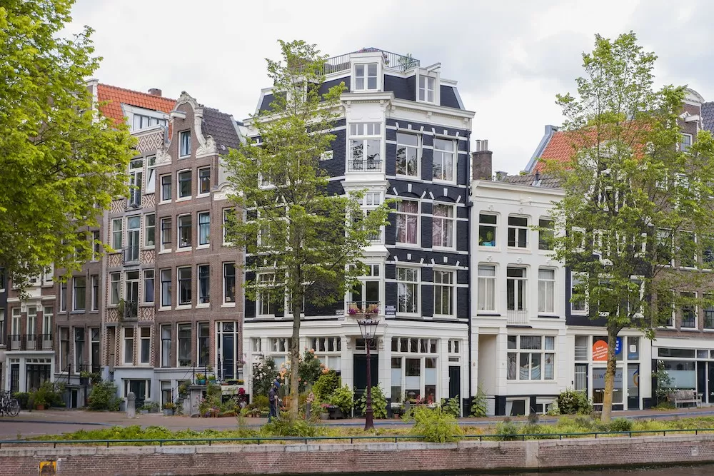 What to Learn About Oud-Zuid in Amsterdam