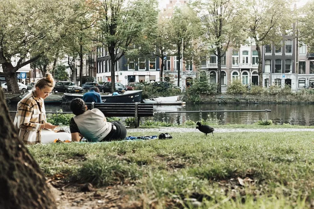 What to Know About Dating in Amsterdam