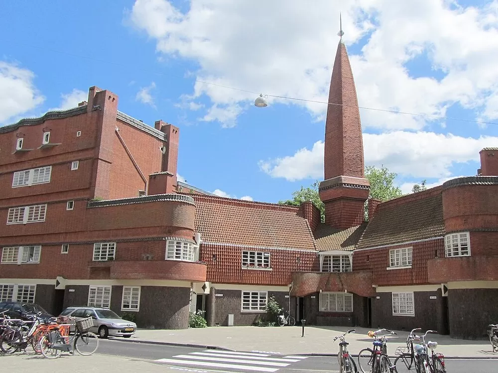 Introducing Spaarndammerstraat in Amsterdam