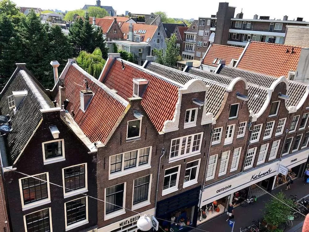 Learn About Haarlemmerbuurt in Amsterdam
